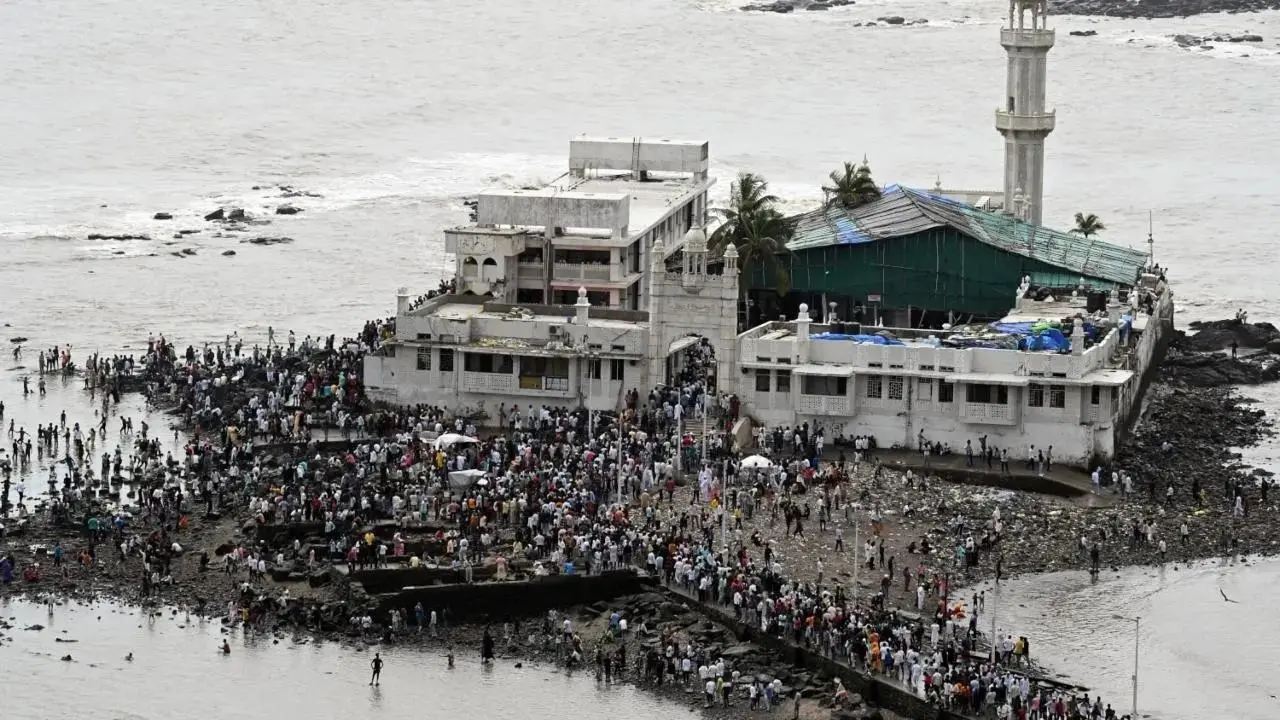 Mumbai Police arrest Haryana man for Haji Ali dargah bomb hoax call